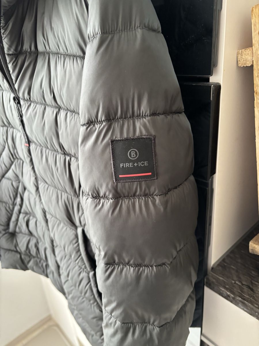 Bogner Giacche: Bogner Outdoorjacke Grösse 40 – Usato da Neunkirch venduto da Dama0 1