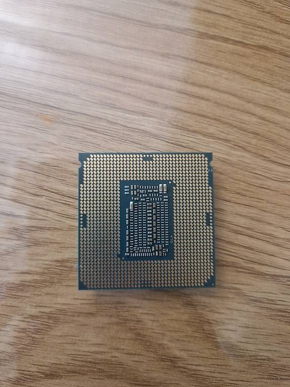 Elektronikbauteile: Processeur CPU i7 9700k – Gebraucht aus Bouveret von gui_c6dm