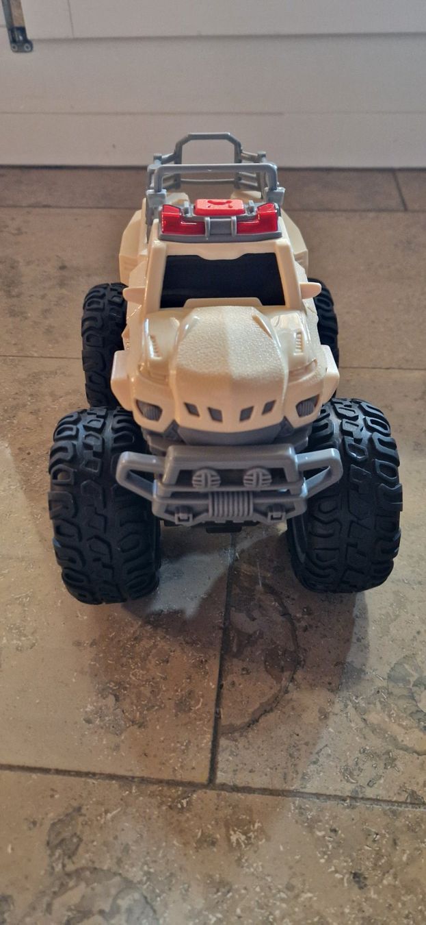 Giocattoli: Monster truck – Usato da Spreitenbach venduto da pudelii 1