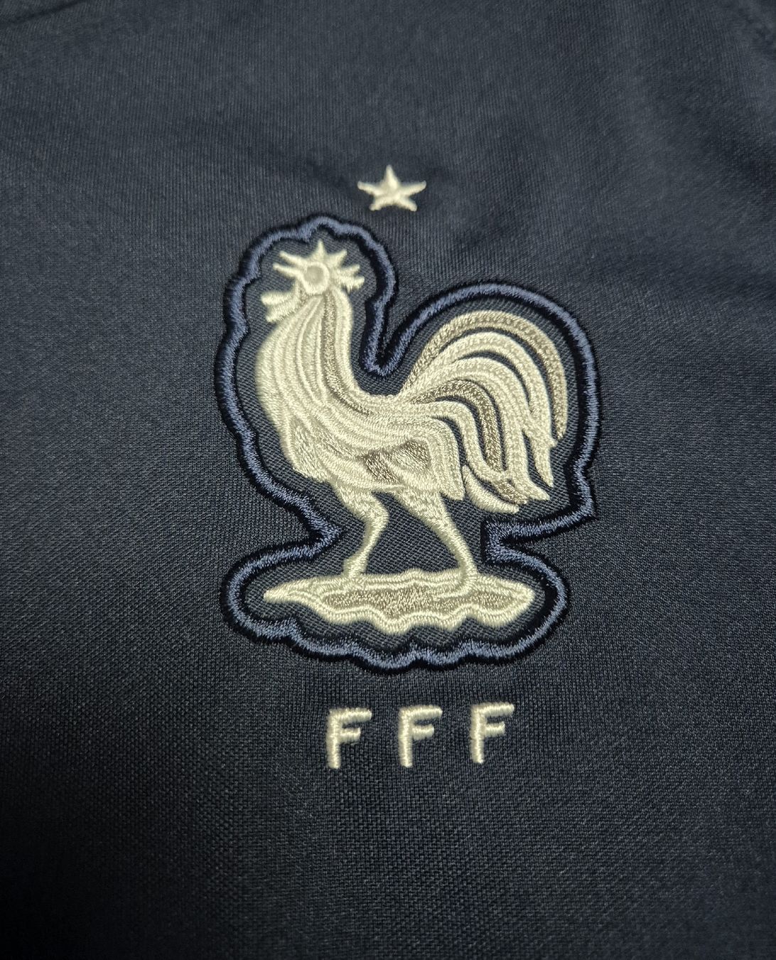 Nike Giacche: Nike 18/19 Frankreich Jacke Grösse M – Usato da St. Gallen venduto da CaliSunshine 3