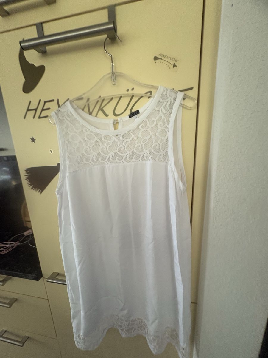 Kleider: Blanc Du Nil Kleid  – Gebraucht aus Obbürgen von bugi6868 7