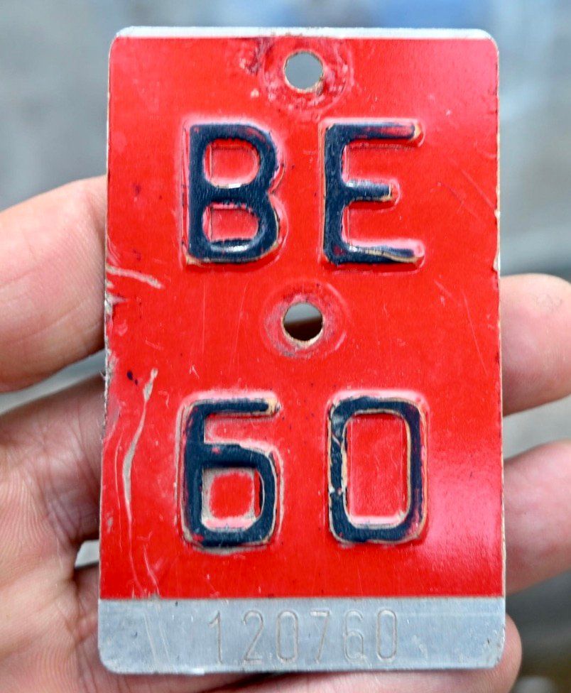 Insegne: Velonummer BE 60 von 1960 - Bern 120760 – Usato da Pfaffhausen venduto da mono_rec 2