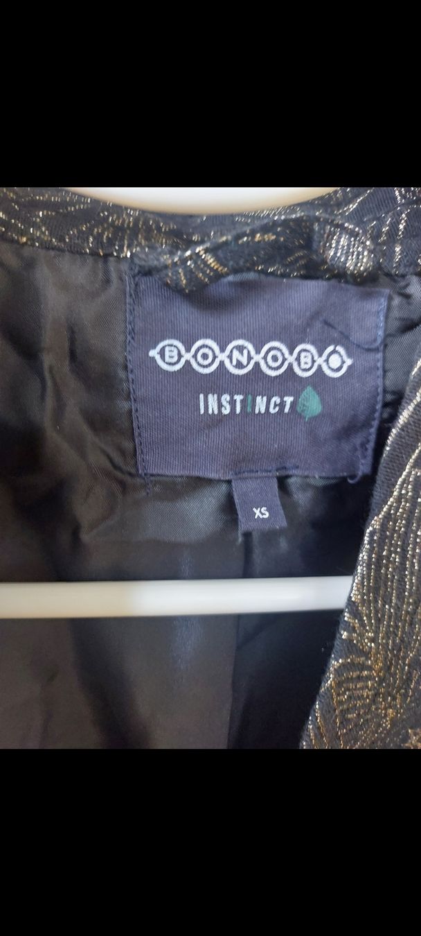 Arte internazionale: Kimono noir à dorures Bonobo – Usato da Avully venduto da jul_n8zt 2