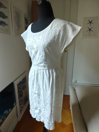 French Connection embroidered white cotton dress 38