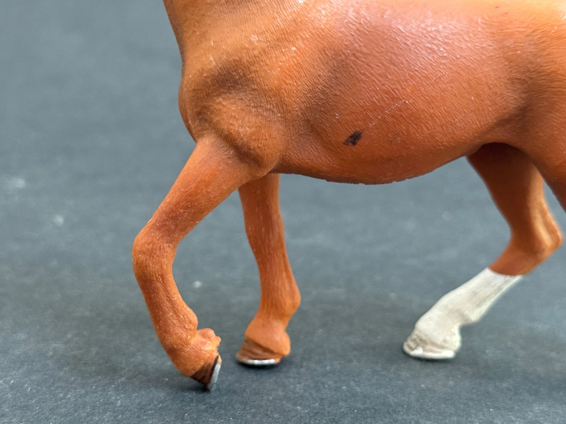 Schleich Statuette: Schleich Englisches Vollblut Stute Pferd – Usato da Ennetbaden venduto da mapa05 6