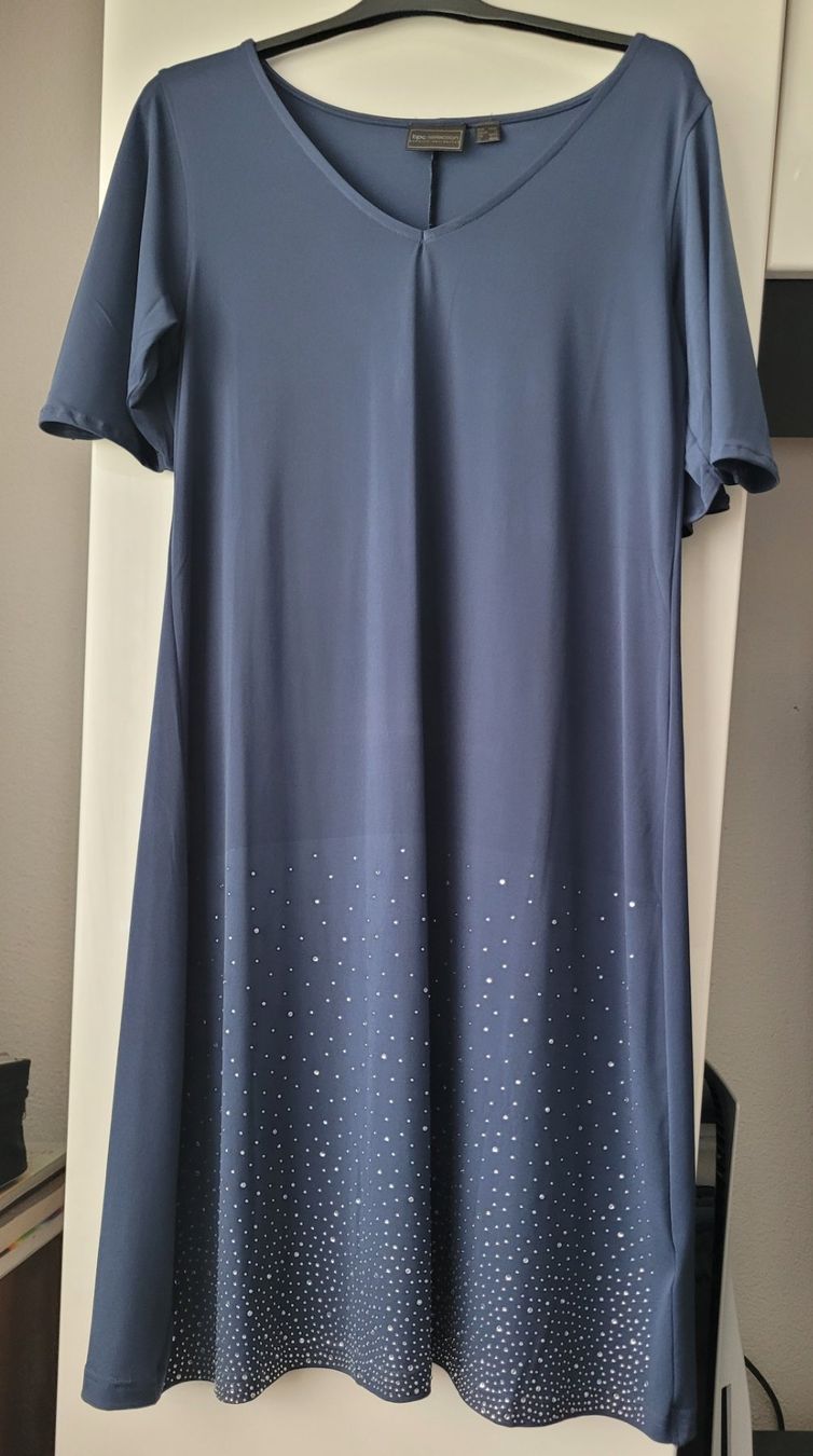 Vestiti: Kleid – Usato da Sevelen venduto da Motchi