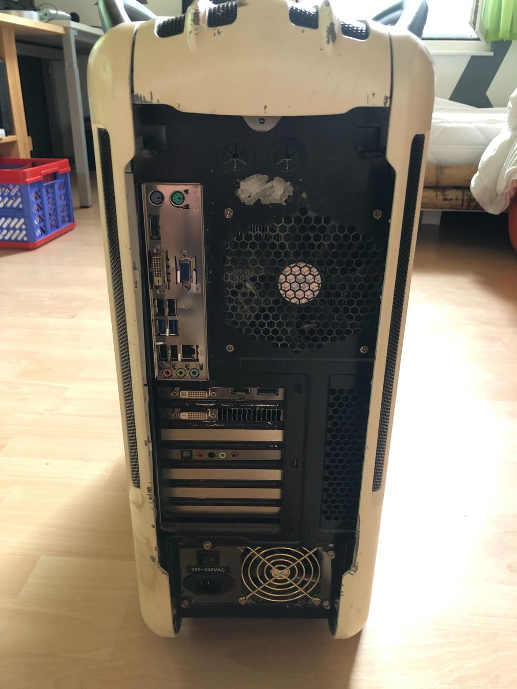 PC: PC Win10 i7-3770 GTX 770 – Difettoso da Schmitten FR venduto da AlienwareXtreme 1