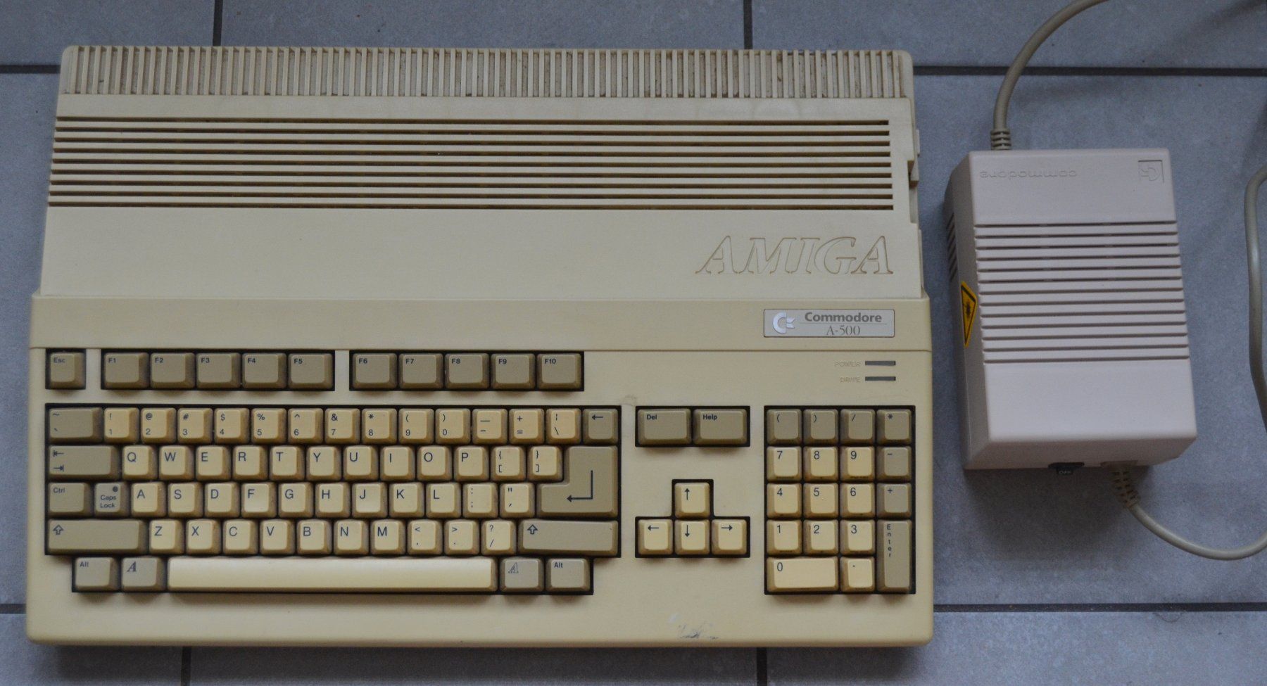 Commodore PC: Amiga Commodore A-500 – Difettoso da Collonges venduto da arashee