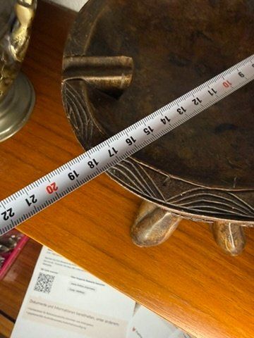 Alle Dekorationen: Geschnitzte Holzschale mit Figuren – Gebraucht aus Zürich von Alberto_zh 4