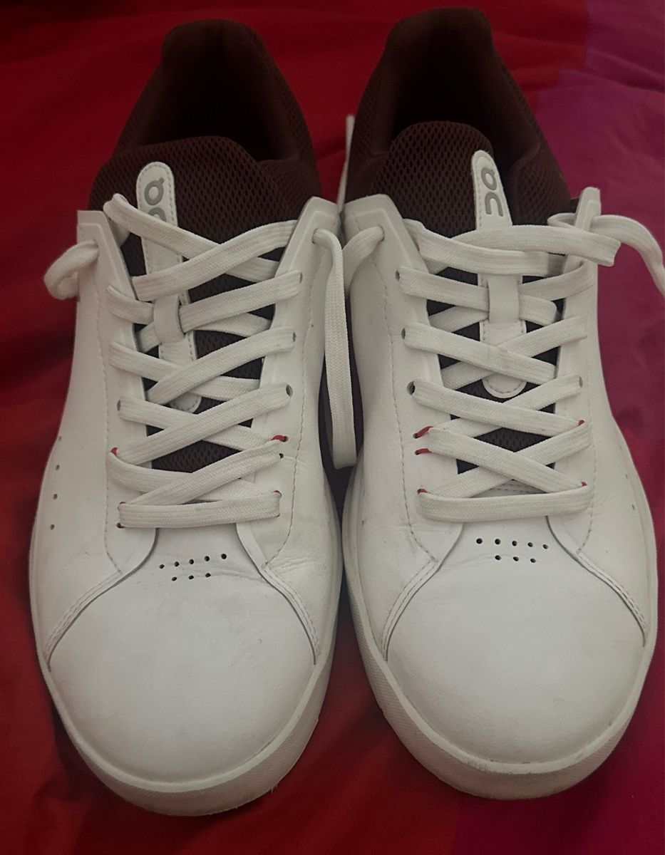 On Scarpe da uomo: On "The Roger" Swiss Olympic Sneaker – Usato da Oberwil-Lieli venduto da iv-xii-1986