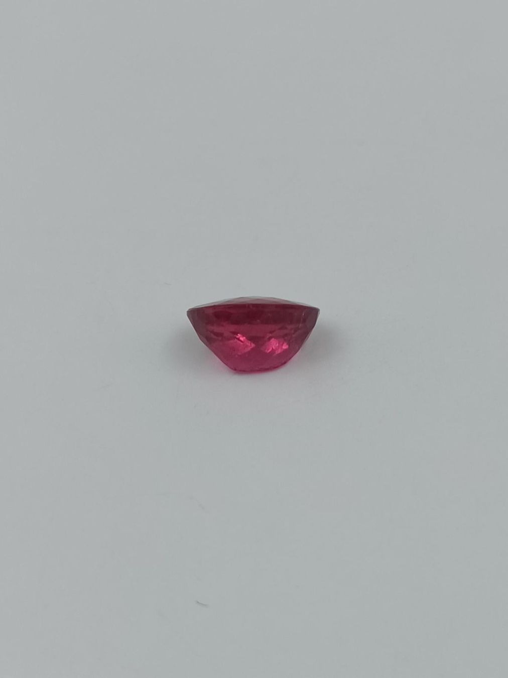Pietre preziose: 1 PINKER OVALER TURMALIN, 8.500 CT. – Usato da Luzern venduto da EdiGem 6