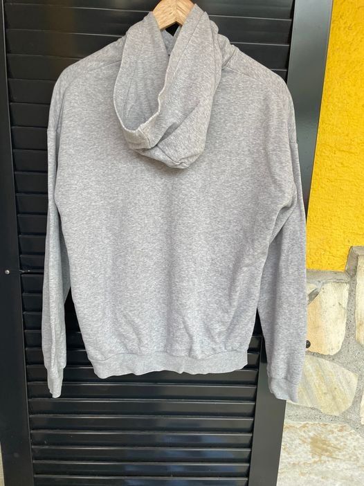 Maglioni & Felpe: Kinder Junge/Unisex Hoodie Hellgrau 170 – Usato da Bergdietikon venduto da antovale 1