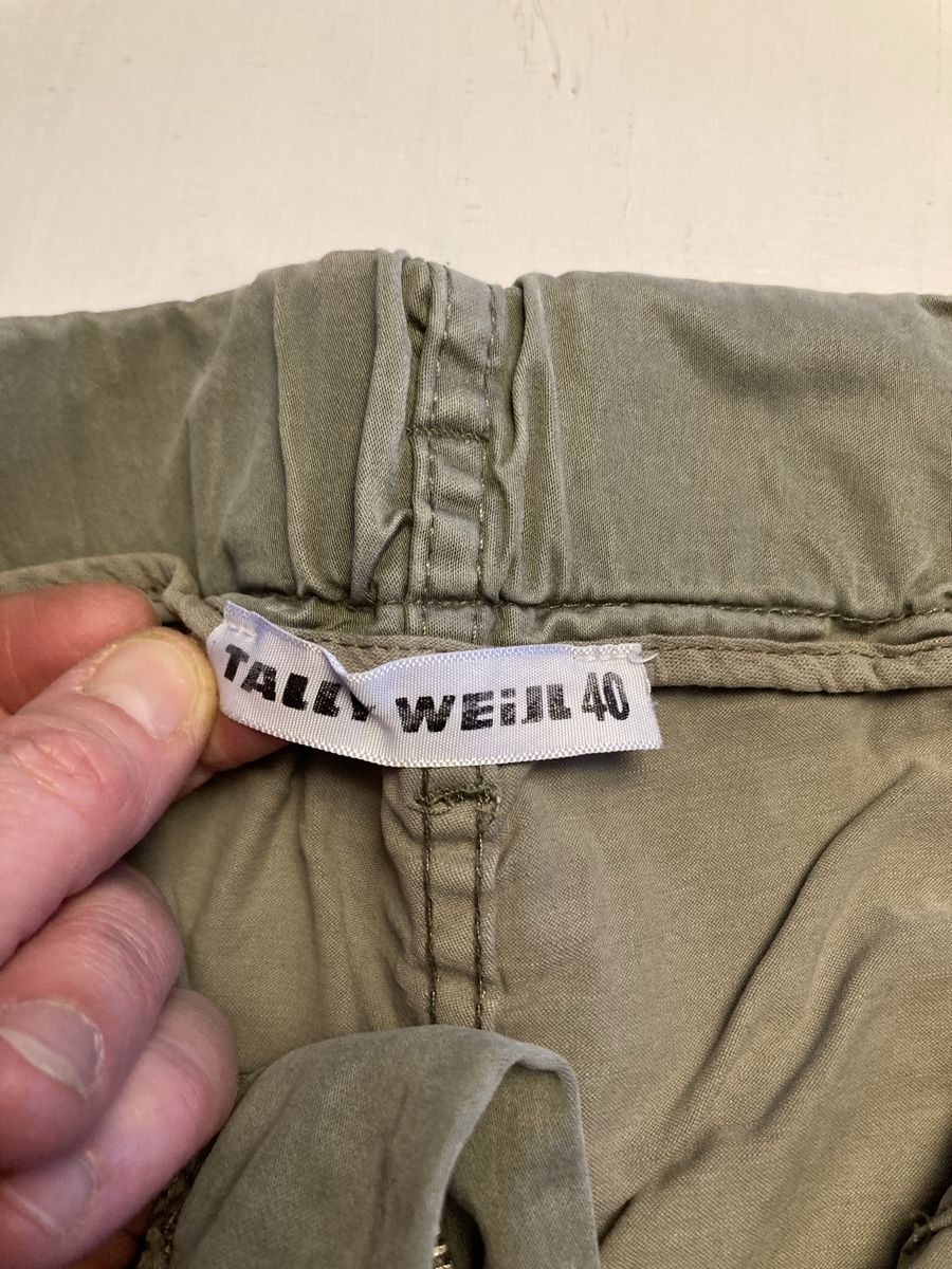 H&M Pantaloni: Kaki Hose Grösse 38 – Usato da Kesswil venduto da Branca-01 2