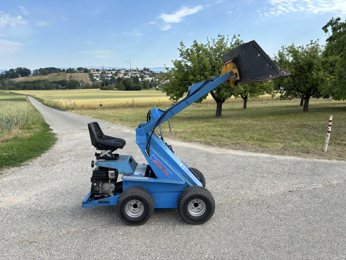 Hoflader: Hoflader / Lader Motor Mulli  – Gebraucht aus Courgevaux von Querly 6
