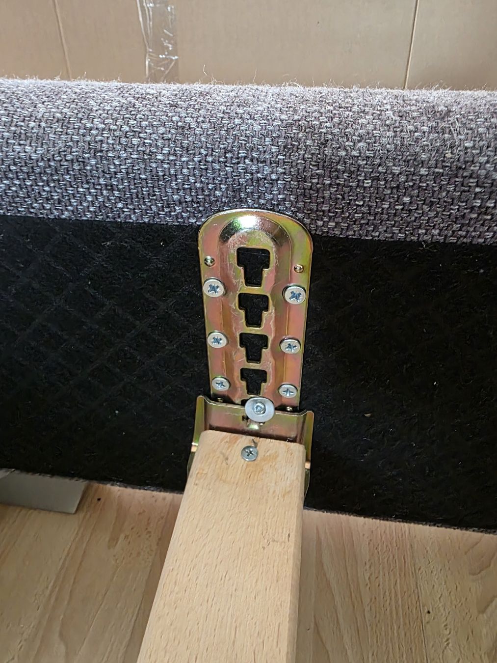 Interio Betten: Polsterbett grau 160×200 Interio – Gebraucht aus Emmenbrücke von stojo 7