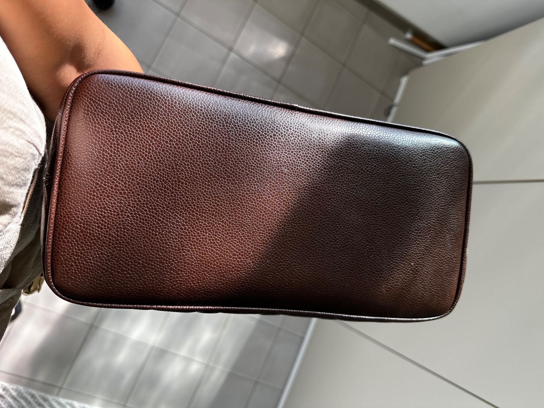 Chanel Borse da donna: Vintage impeccable Chanel Medaillon store chocolate brown – Usato da Zürich venduto da ThBaem 3