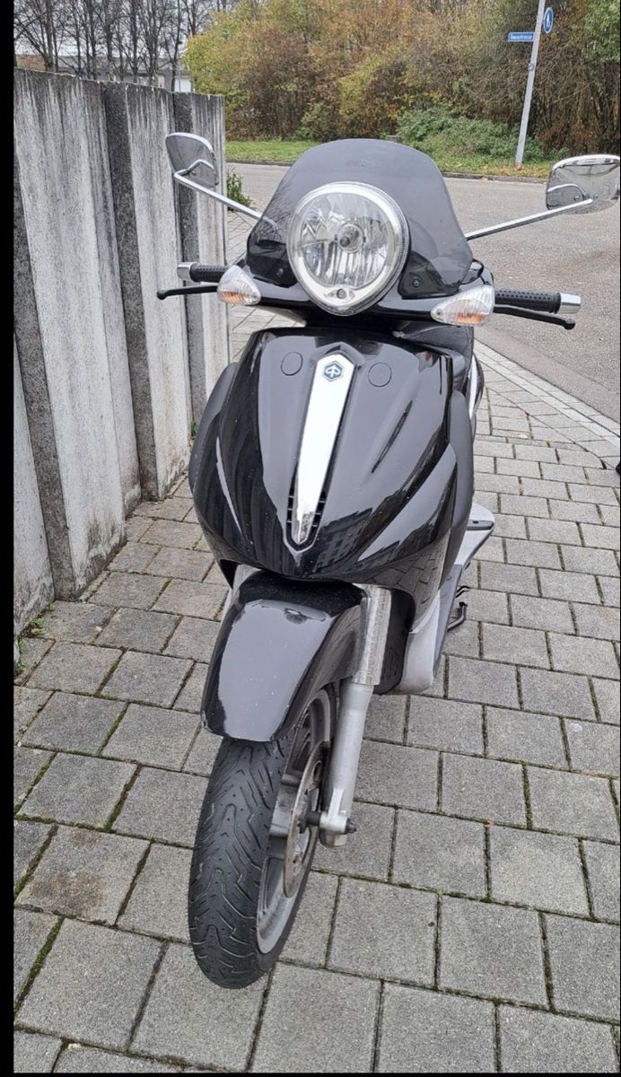 Piaggio Scooter: Roller Beverly 500ccm schwarz – Difettoso da Haag (Rheintal) venduto da 2026Top 6