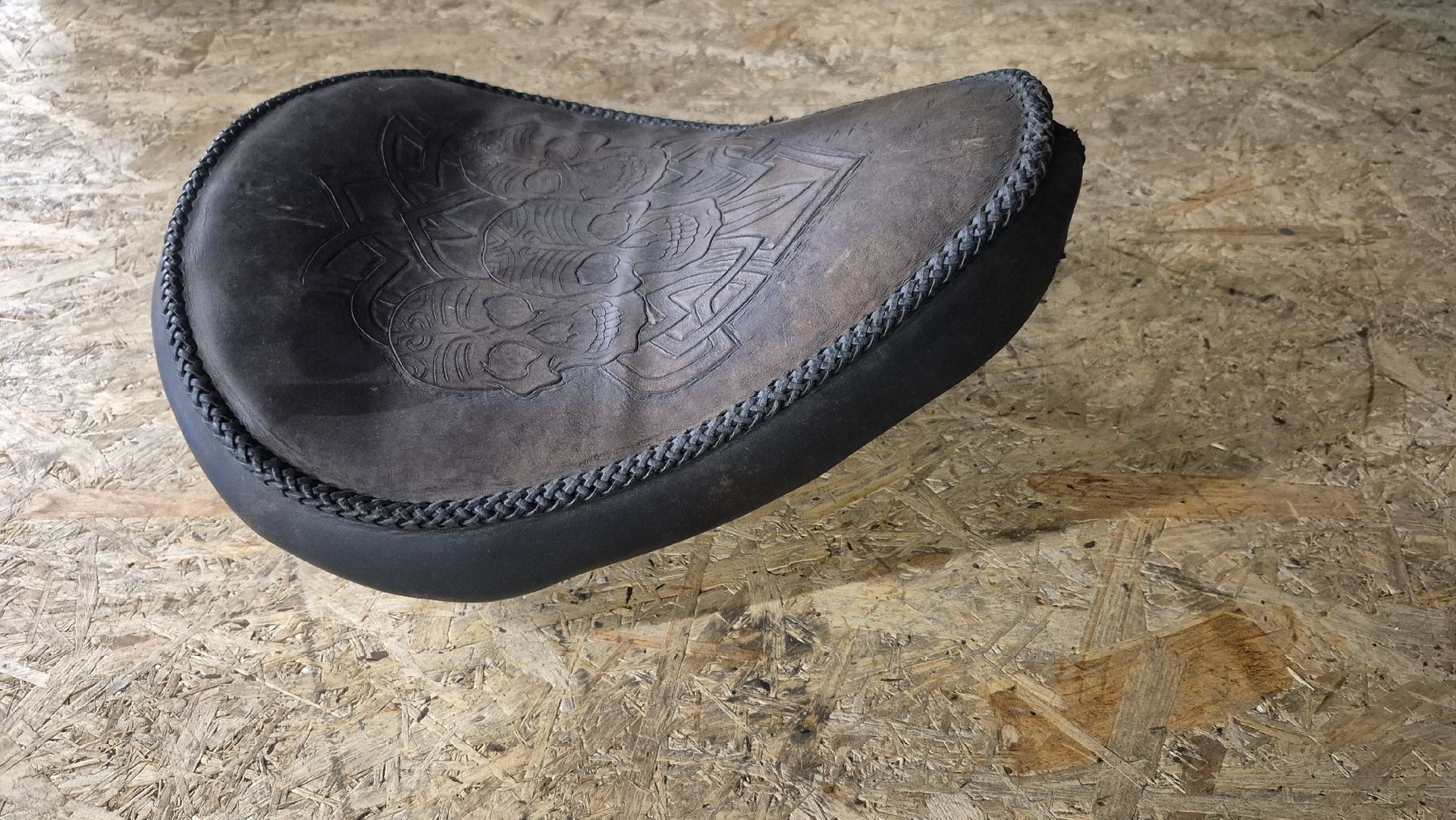 Harley-Davidson Alle Motorradersatzteile: Harley Davidson Sattel – Gebraucht aus Thun von HZDZ_RAGETO
