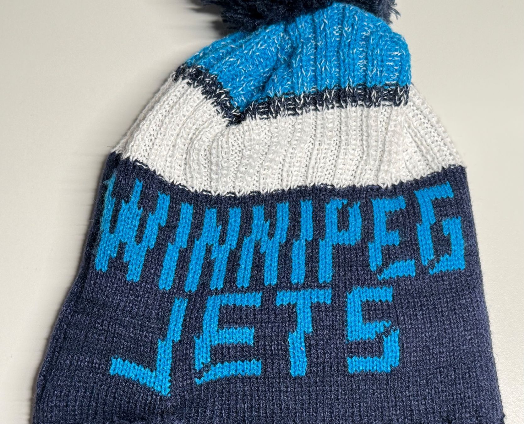 NHL Copricapi, berretti & cappellini: Bonnet NHL Winnipeg Jets – Usato da Denges venduto da peumens 4