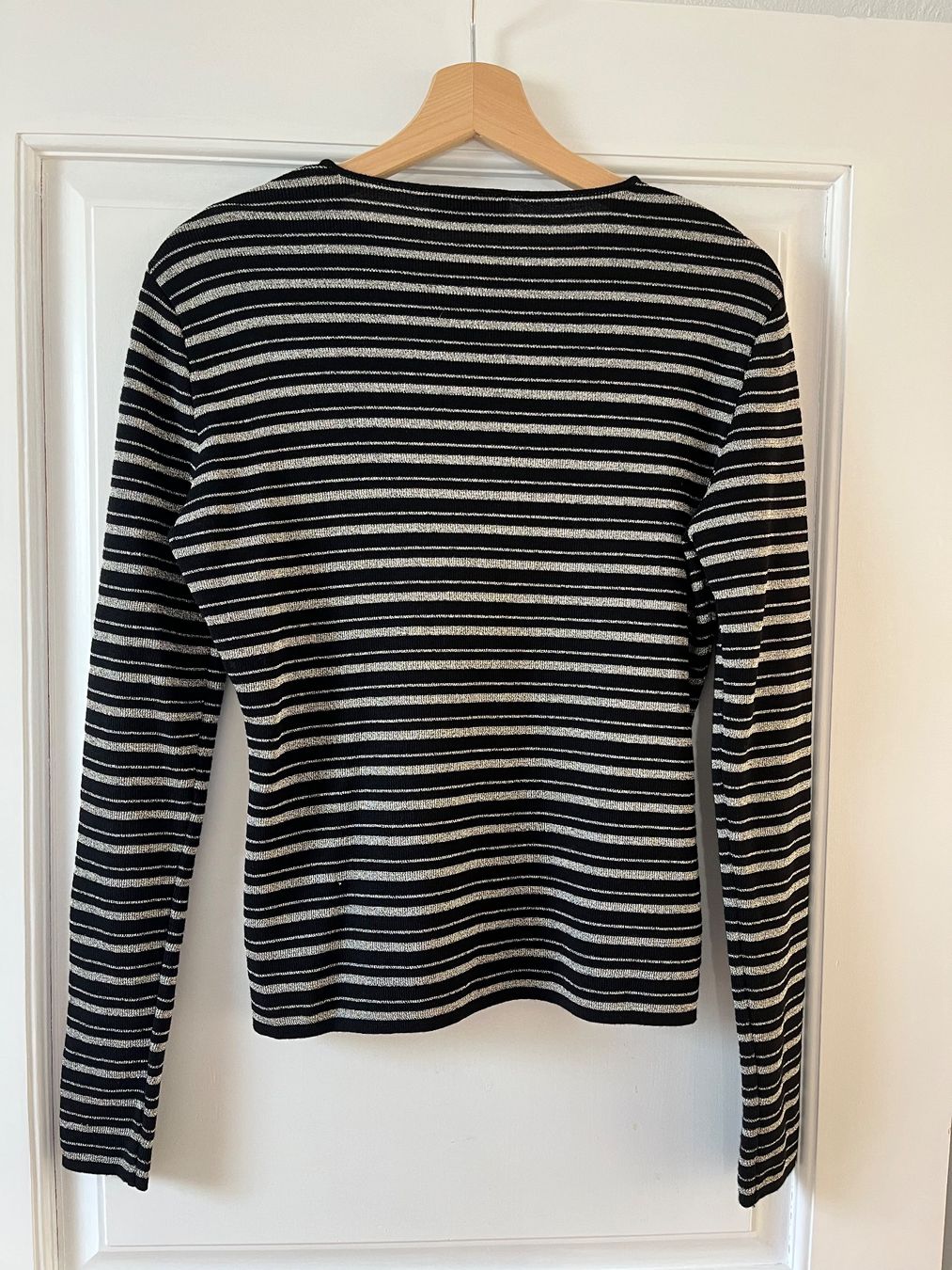 Top: Kathleen Madden Langarmtop gestreift schwarz Silber, M – Usato da Riet (Neftenbach) venduto da kim_gfw6 5