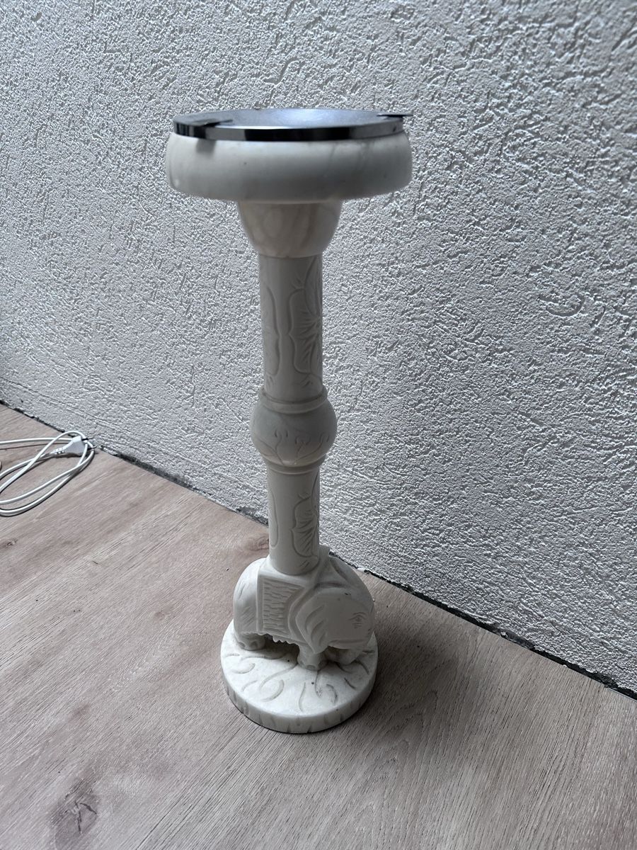 Cendriers: Aschenbecher mit Skulptur – D'occasion à Tägerig par Unbekannt5522