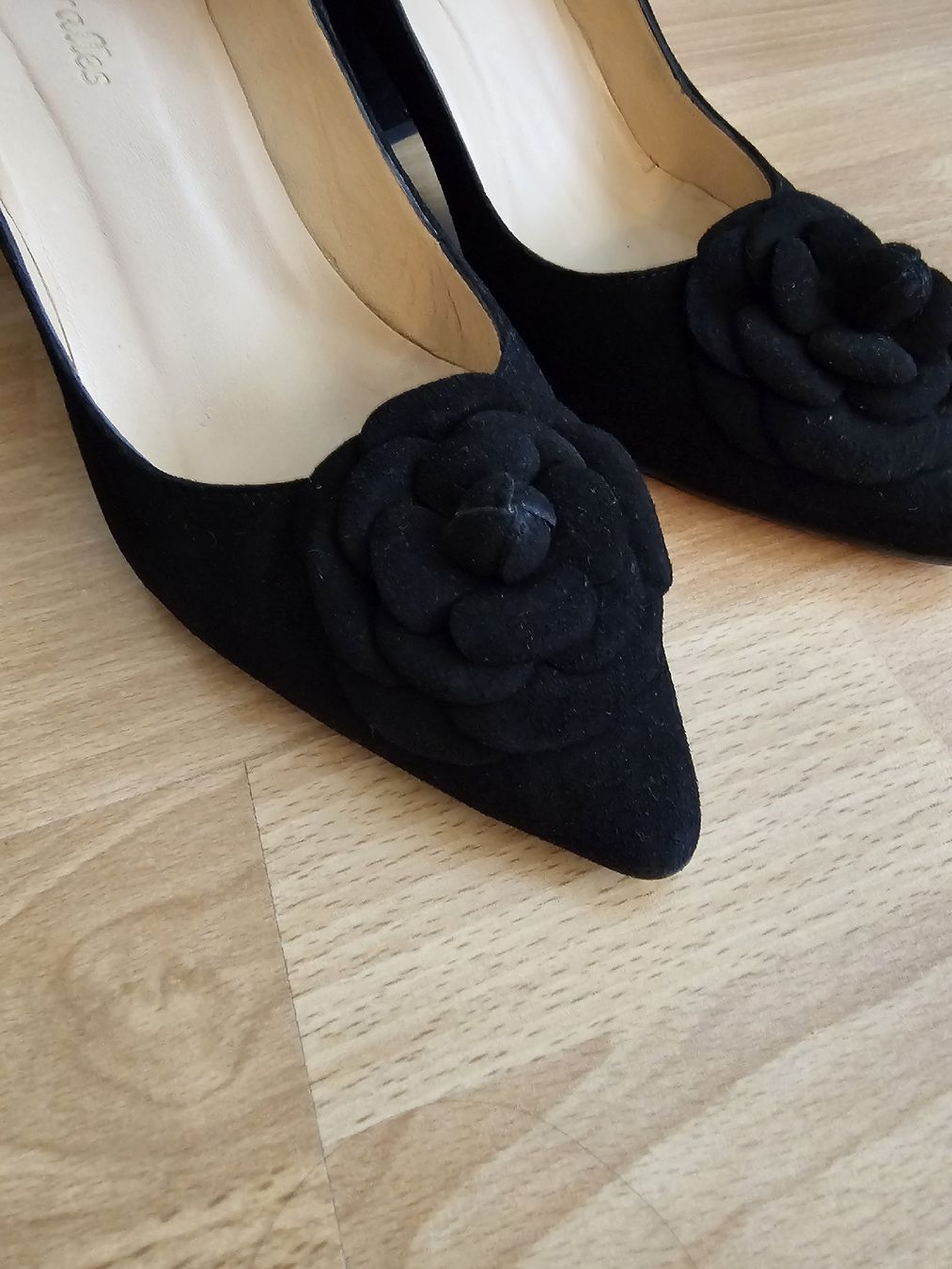 Damenschuhe: Pedro Miralles, Wildleder Pumps, Gr. 41 – Gebraucht aus Wettswil von Alena.RR 3