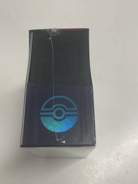 Carte collezionabili: Pokémon, coffret dresseur d'élite – Usato da La Chaux de Fonds venduto da 2300horlogerie 1