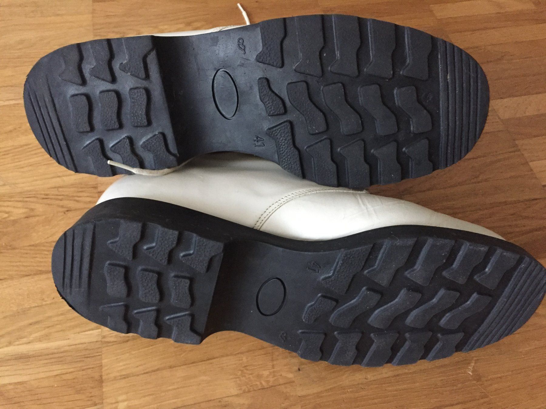 Scarpe da donna: Street Shoes | Leder | Ecru | 41 – Usato da Zürich venduto da galble 4