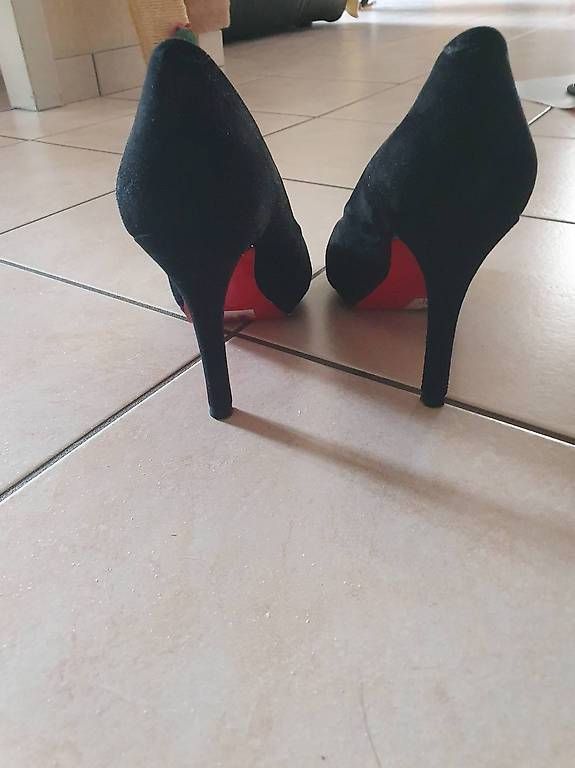 Damenschuhe: Escarpin – Gebraucht aus Chavannes-près-Renens von DorotheeDemeester 1