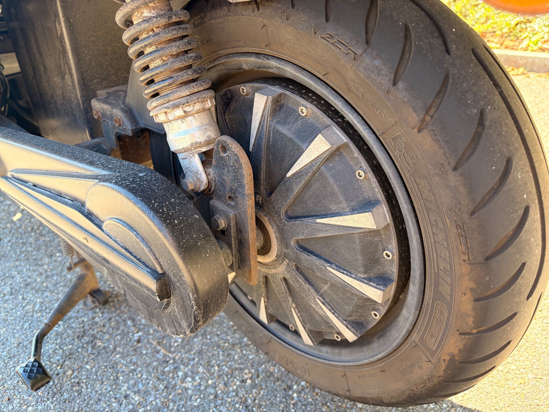 Scooter: Elektro Roller Sakura JS2A – Difettoso da Zumikon venduto da Moedi16 3