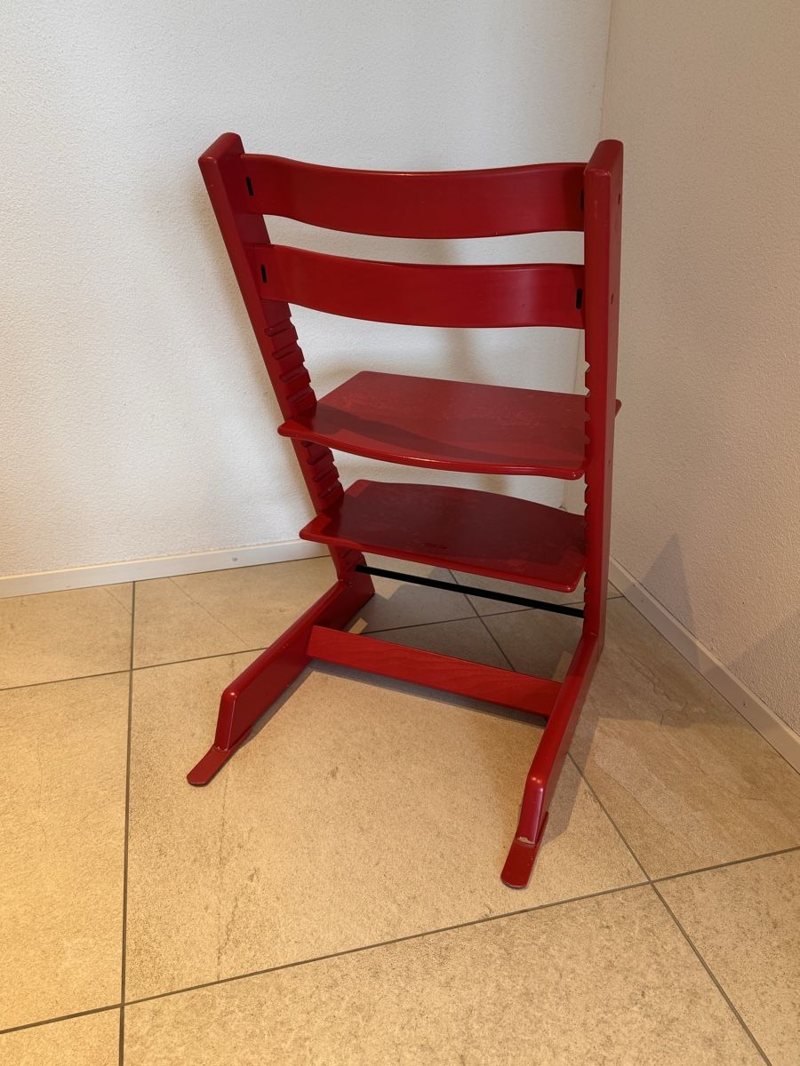 Stokke Seggioloni: Tripp Trapp von Stokke, rot – Usato da Birmenstorf AG venduto da muszhao 2