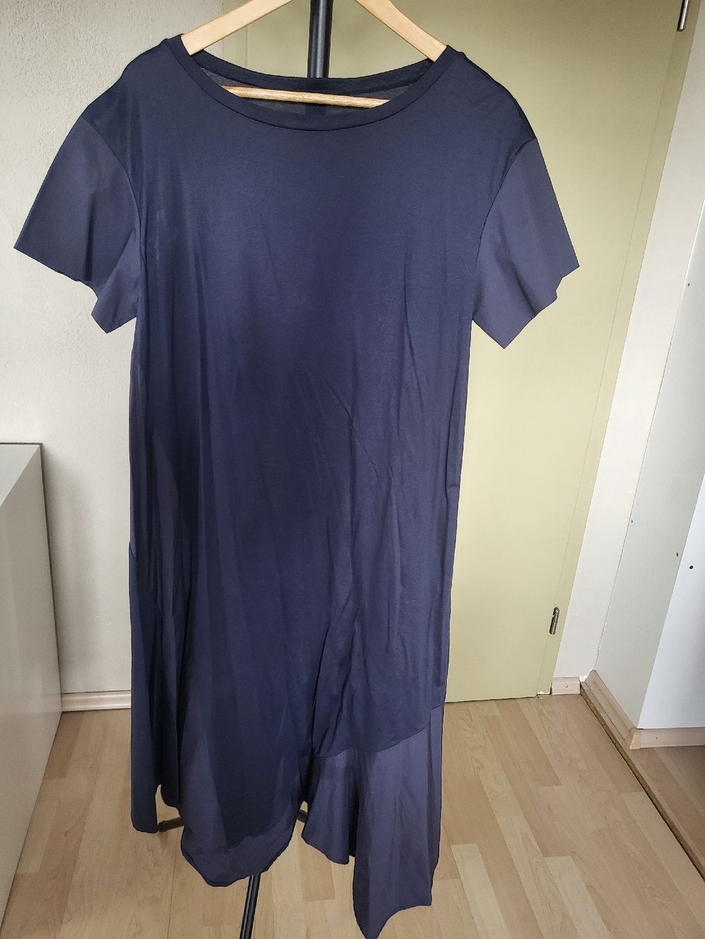 Max Mara Vestiti: Weekend MaxMara Dark Blue Dress, Size M – Usato da Sarmenstorf venduto da zuz_q5kq 4