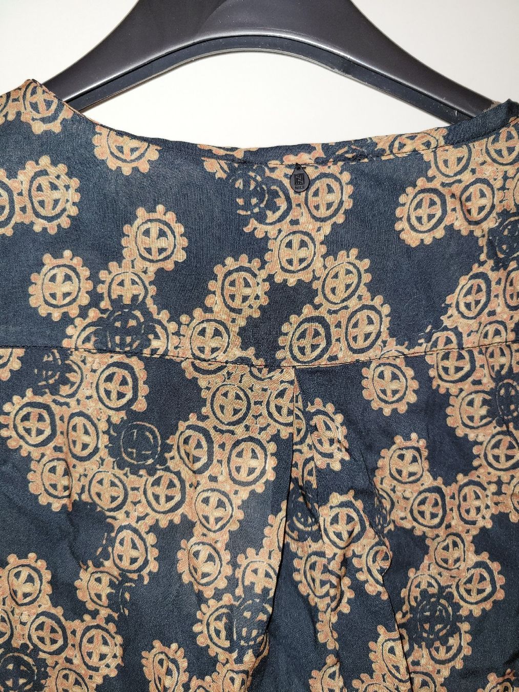 Nile Blusen: nile bluse, neu, gr. xs – Neu und originalverpackt aus Urdorf von Mico.I 1