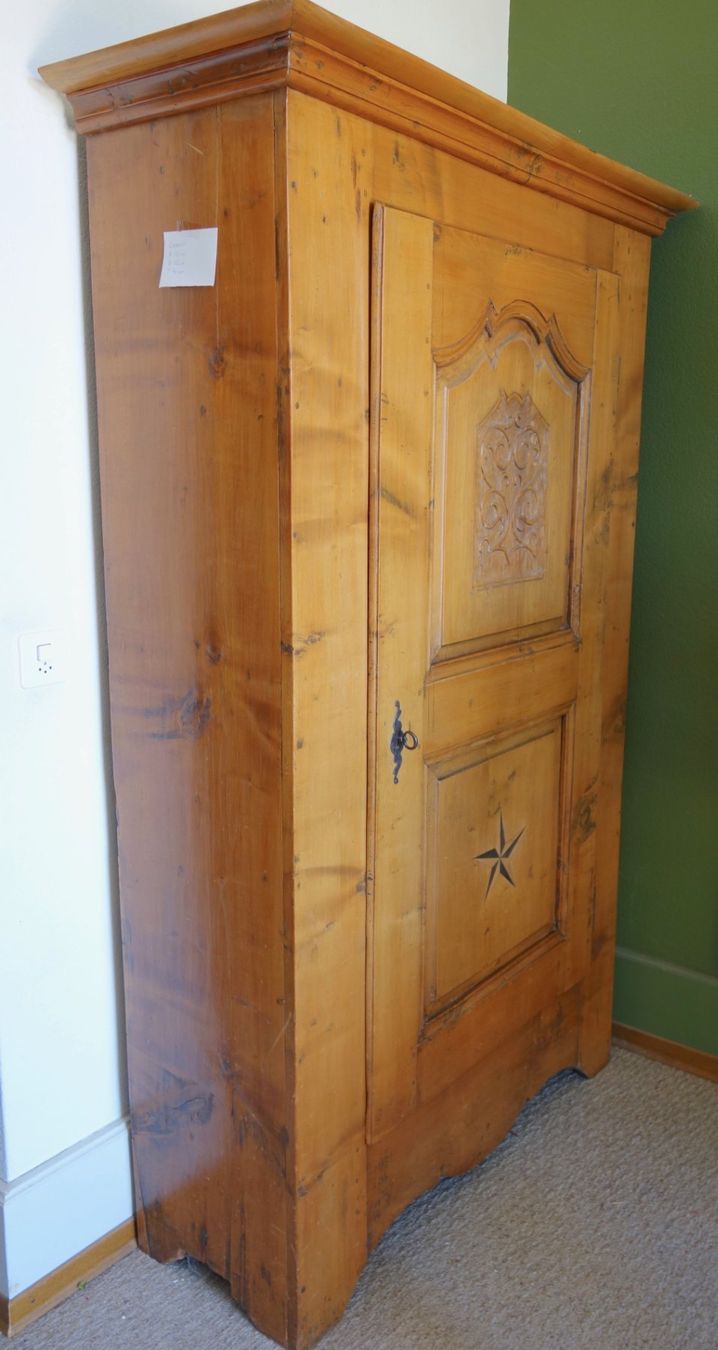 Armoires: Antiker Biedermeier Schrank ca.1850 – D'occasion à Biel/Bienne par Rothar