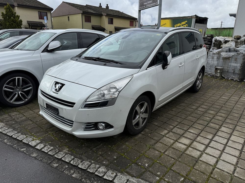 Peugeot 5008 1.6 16V T Sport Pack