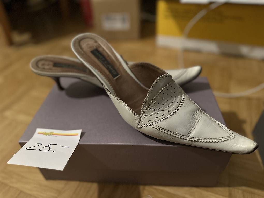 Scarpe da donna: Schöne Schuhe, Grösse 40 – Usato da Basel venduto da swEEty0571 2