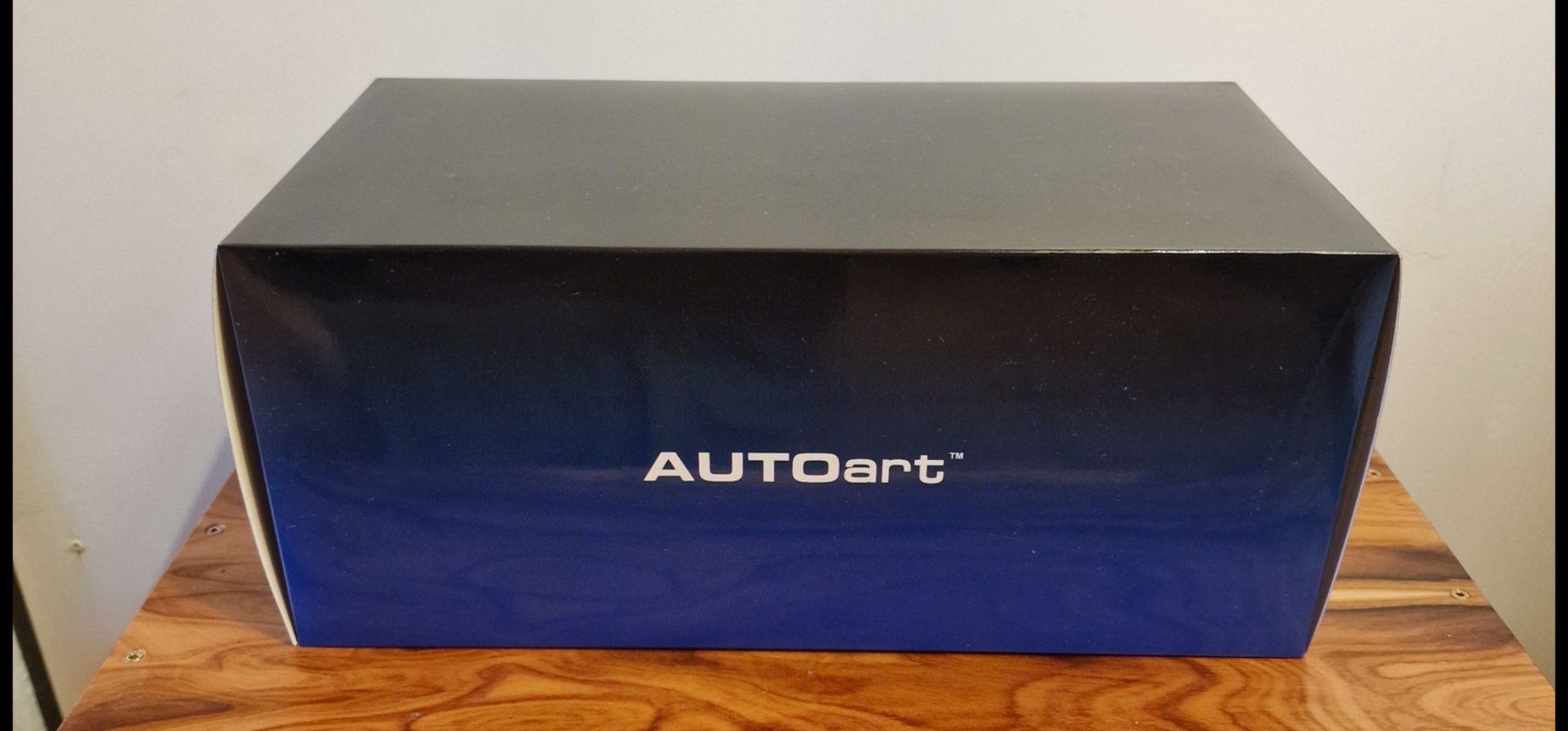 Autoart Modellautos: Autoart 1:18 Jaguar E-Type Roadster rot – Gebraucht aus Rüti b. Büren von tempo50 5
