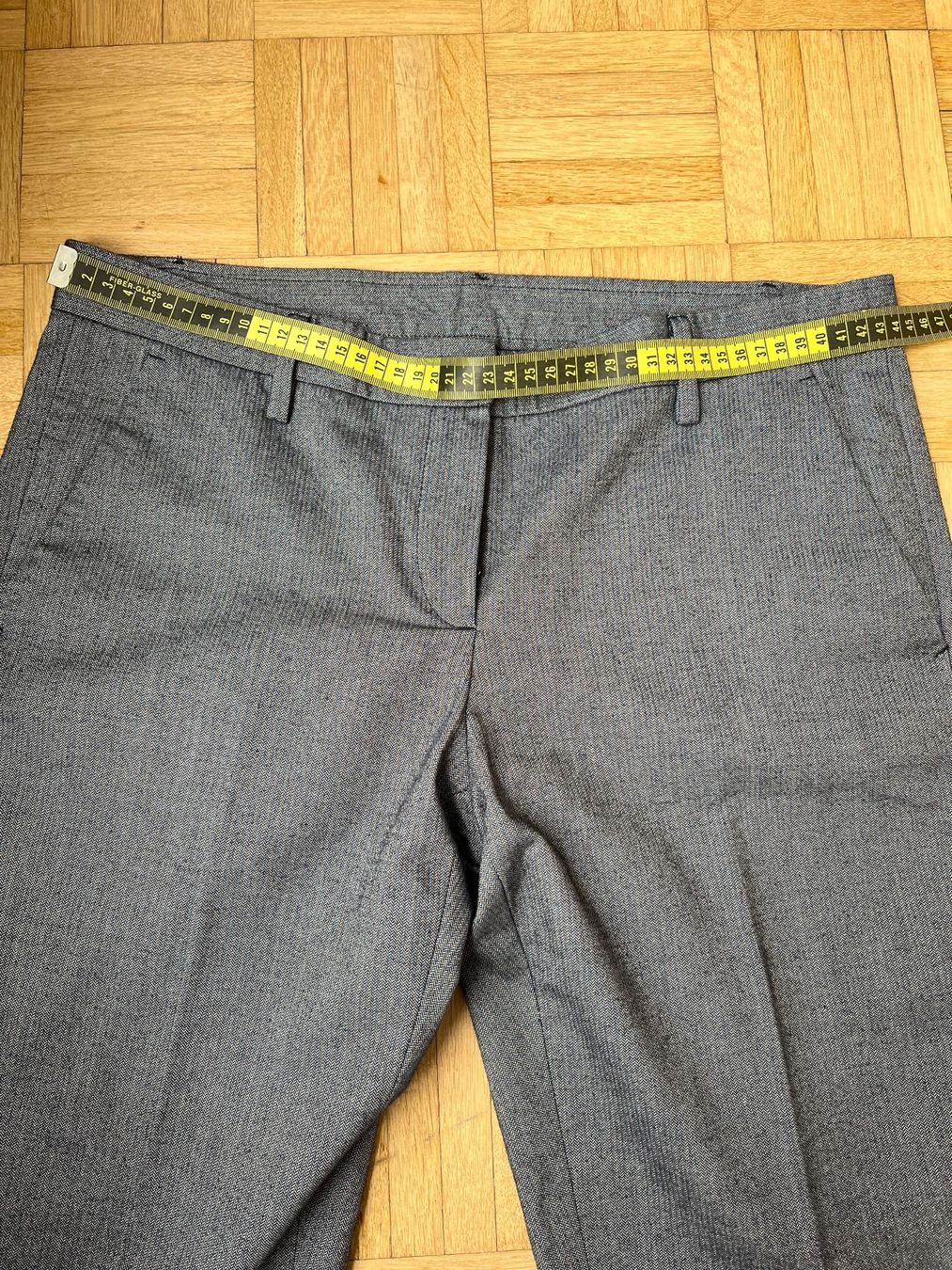 Benetton Pantaloni: New pants Benetton size S/M – Nuovo (secondo la descrizione) da Chêne-Bougeries venduto da Seetooyoo 3