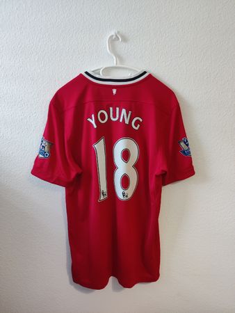 Manchester United (Young #18) 2011/12 (L)