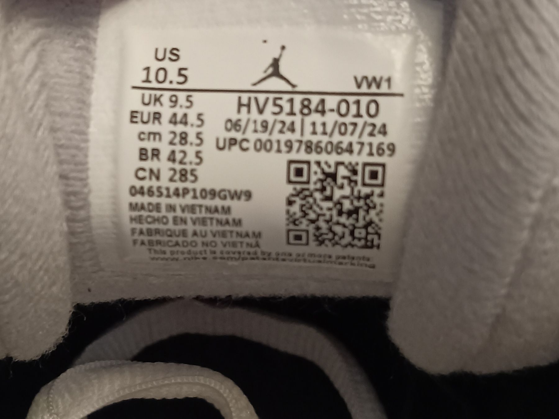 Jordan Herrenschuhe: Neue AIR JORDAN 4 RM PRM Gr. 44.5 – Neu und originalverpackt aus Densbüren von H-76 8