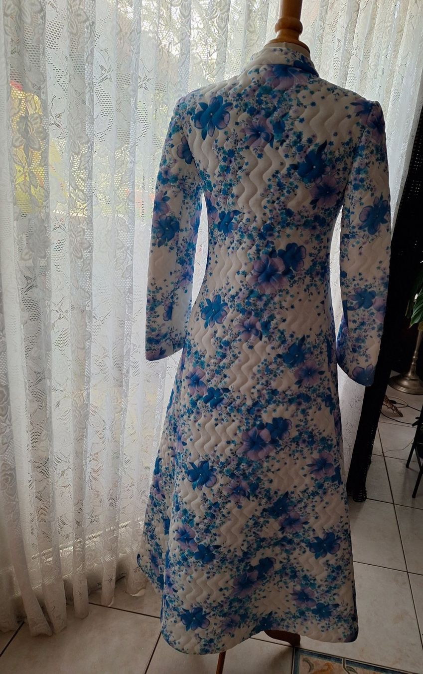 Accappatoi: Robe de chambre Vintage 36-38 – Usato da St-Triphon venduto da Jldr0 5