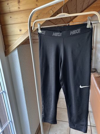 Nike 3/4 Sport Leggin Hose Gr. M