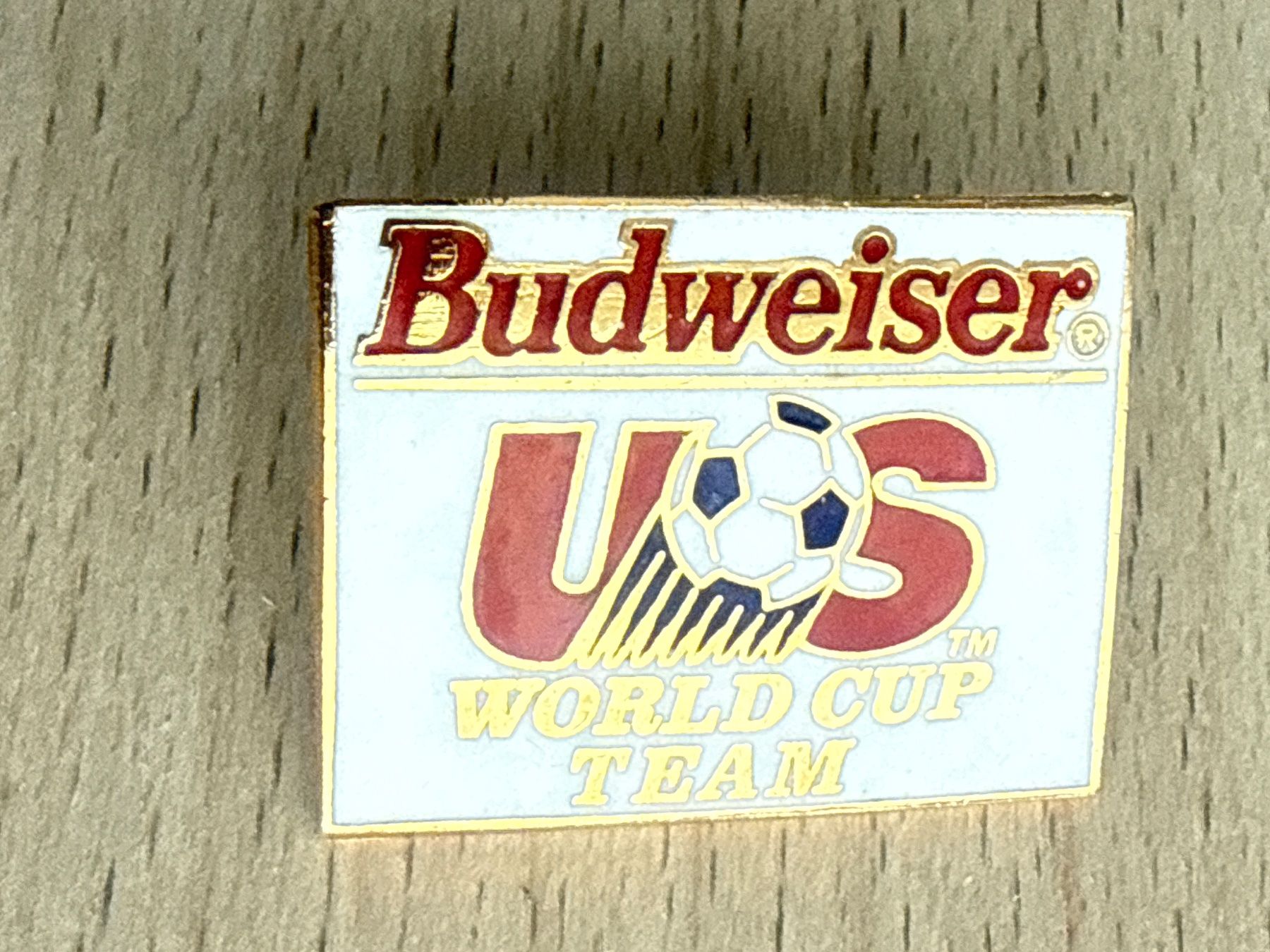 Placchette & Badge: Pin Budweiser US World Cup Team – Usato da Glattbrugg venduto da Schweigmatt