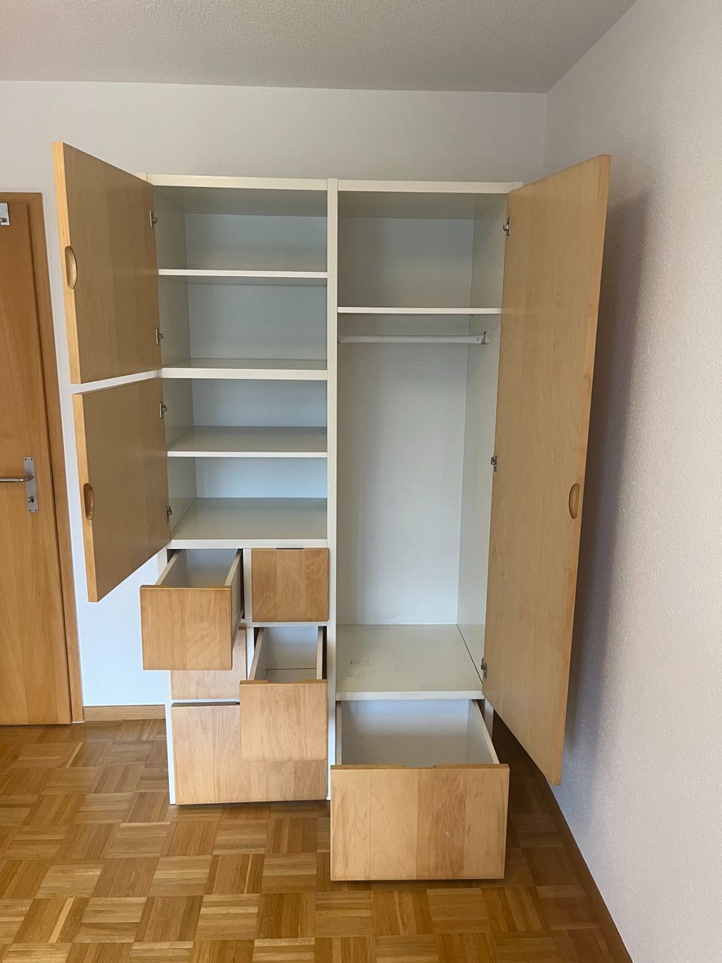 Ikea Armadi: Stabiler Kleiderschrank mit viel Platz – Usato da Müllheim Dorf venduto da vin_zg2h 1