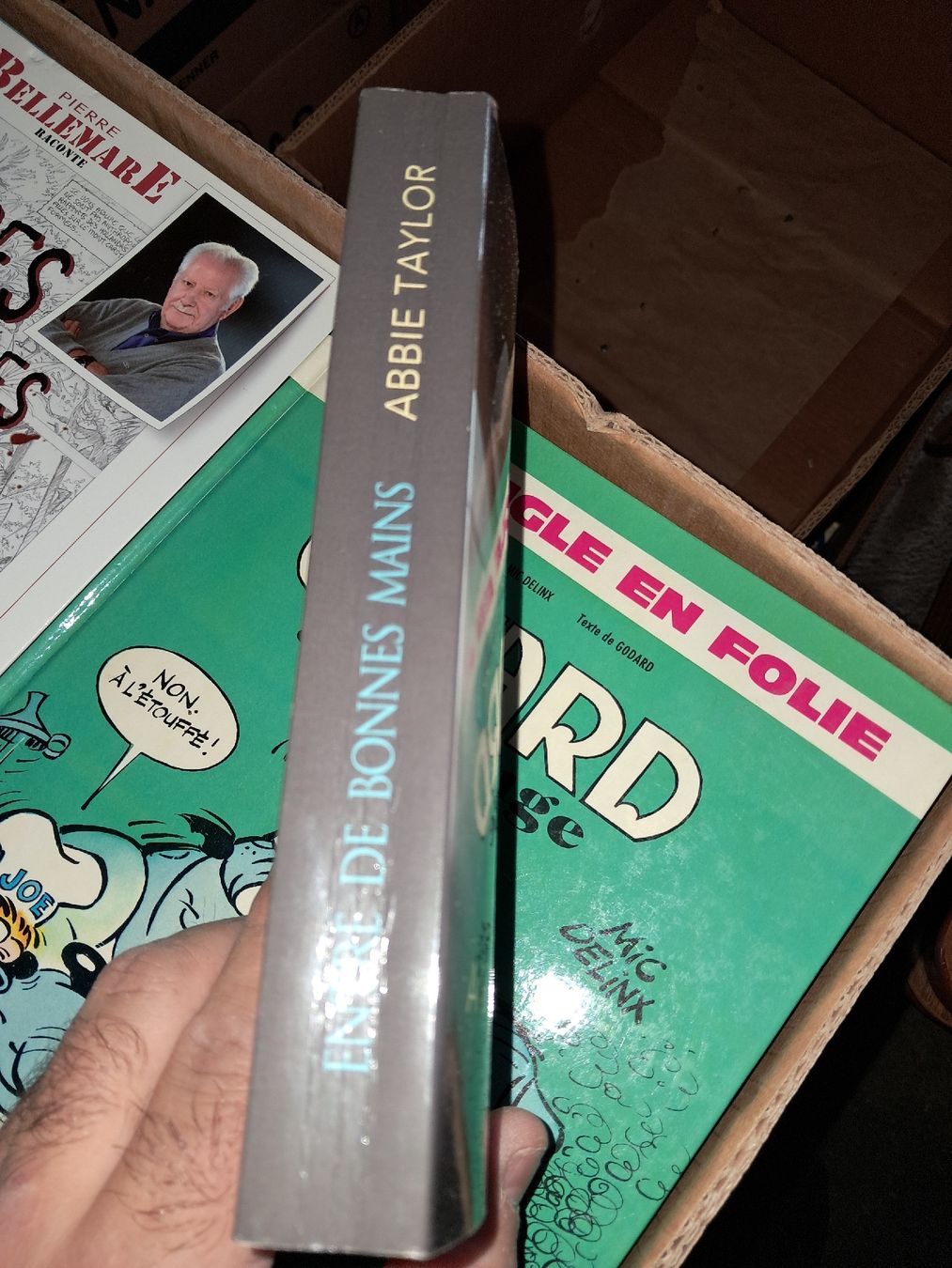 Bücher: Livre Entre de bonnes mains – Gebraucht aus Le locle von juliensaran 1
