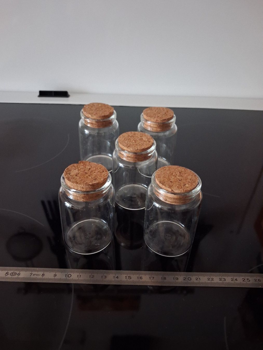 Sonstiges Geschirr & Gläser: 5 Mini-Glasfläschli mit Korkverschluss – Neu (gemäss Beschreibung) aus Wald ZH von e8e