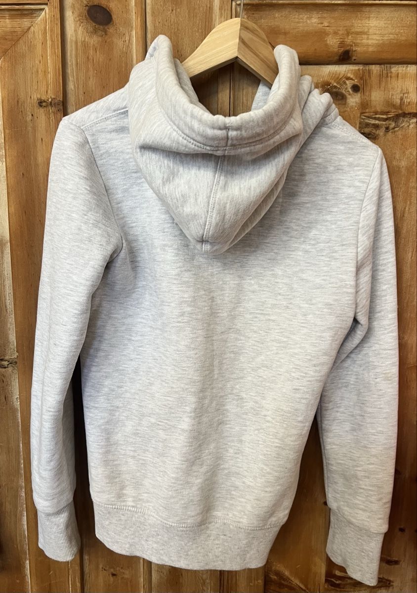 Superdry Giacche: Superdry Kapuzenjacke Gr.36, hellgrau, neuwertig – Usato da Scuol venduto da ricos81 2