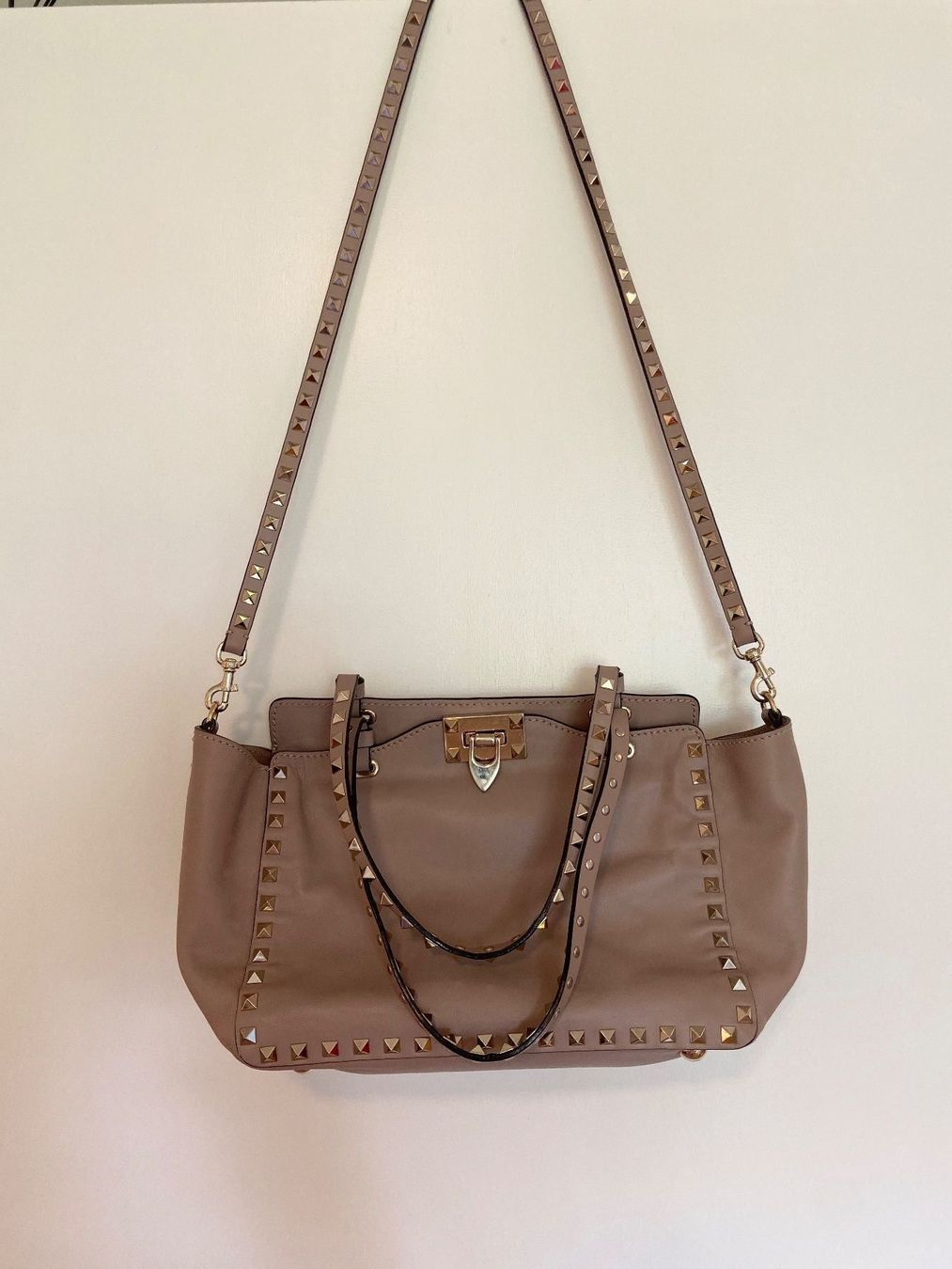 Valentino Borse da donna: Valentino Garavani Rockstud Bag Small – Usato da Jonen venduto da Lux.K. 1