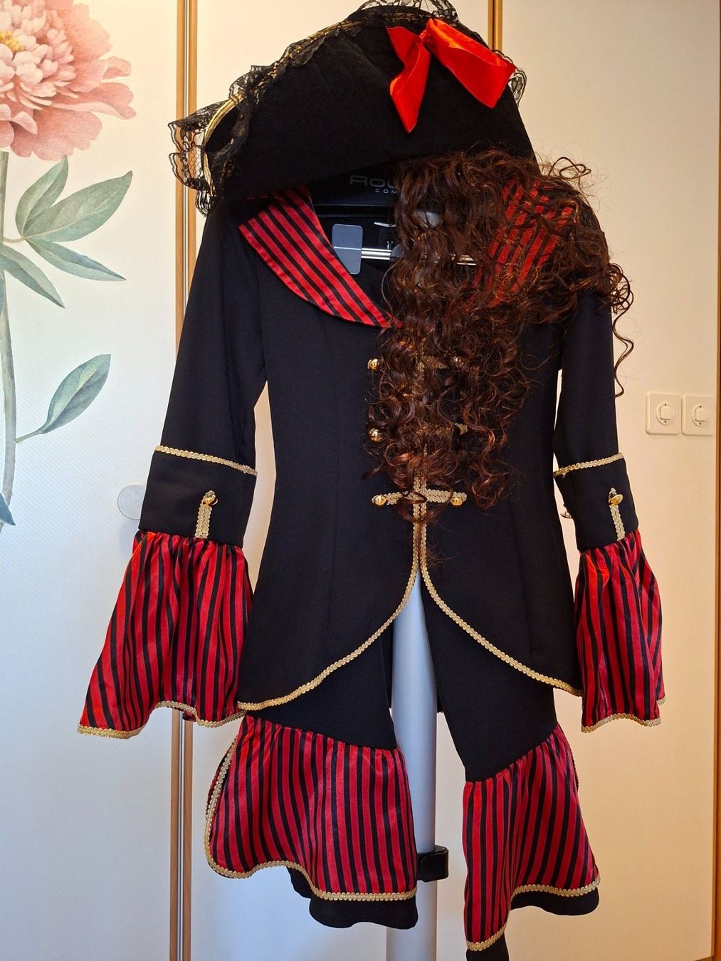 Costumi: Damen Piratenkostüm – Usato da Suhr venduto da karapuzik