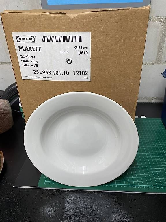 Piatti: 25 Ikea Teller – Usato da Aeschlen ob Gunten venduto da Jrg1373